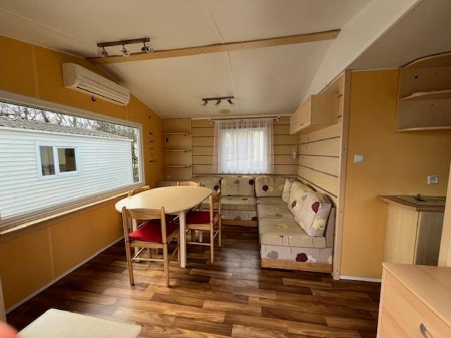 Camping De La Croix D'Arles Bourg  Екстериор снимка